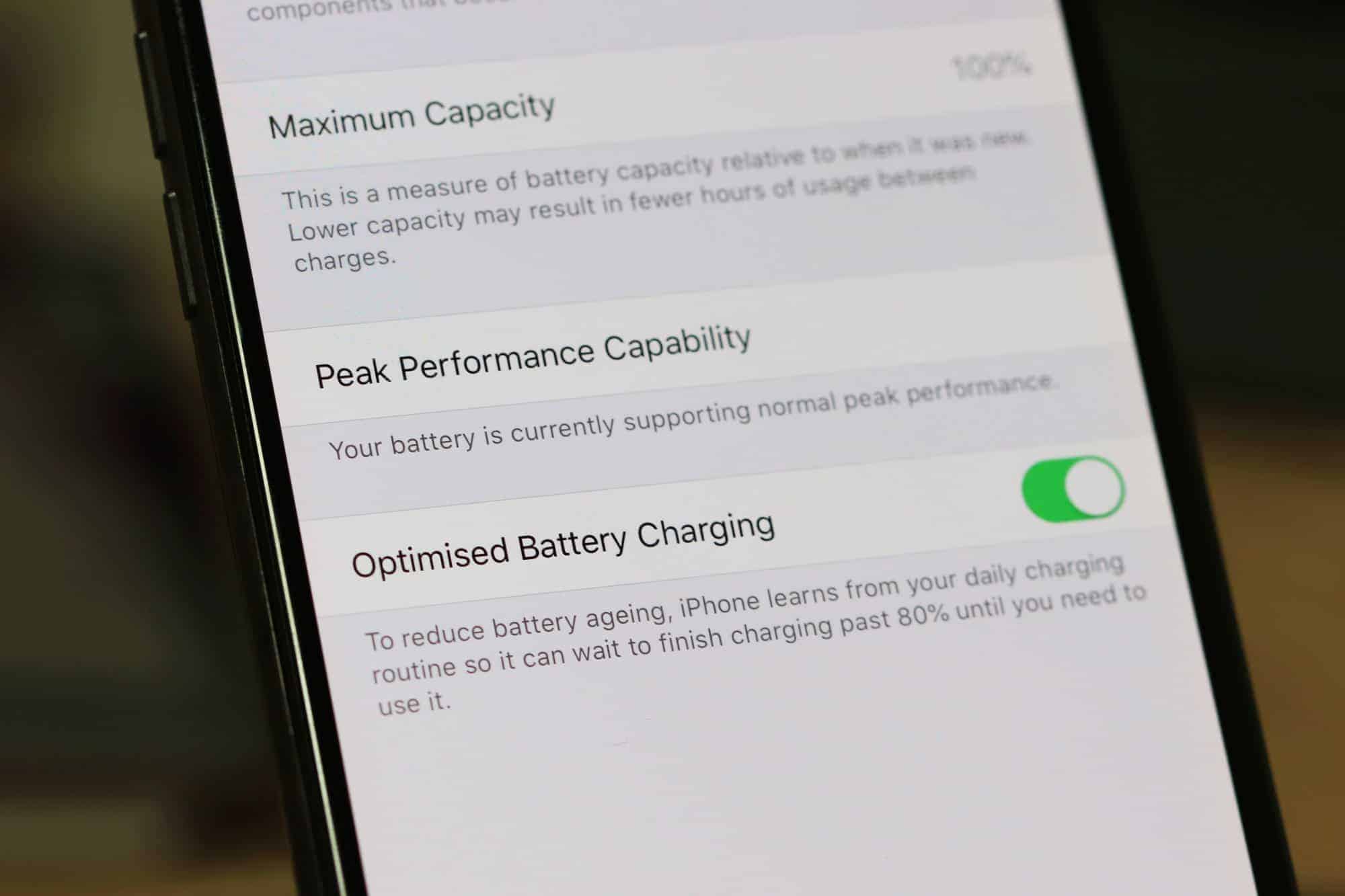 apple iphone 13 battery not charging