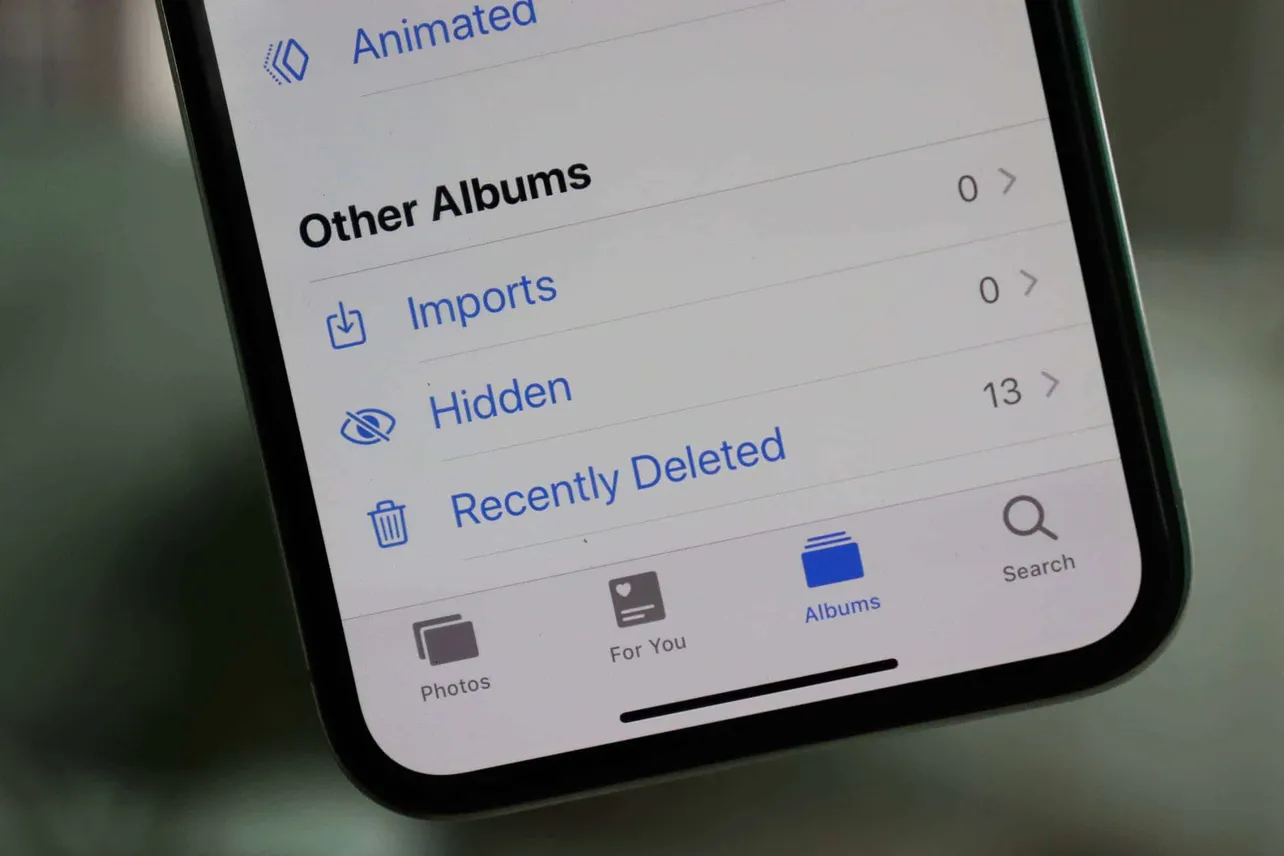 Where is the Recently Deleted album in iOS 12?
