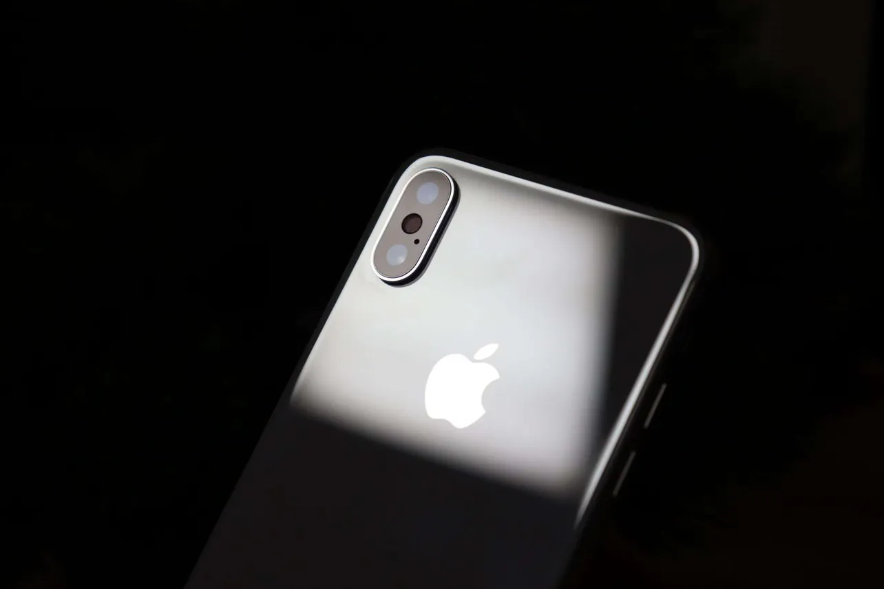 FIX: iPhone XS and XS Max Camera not working problem