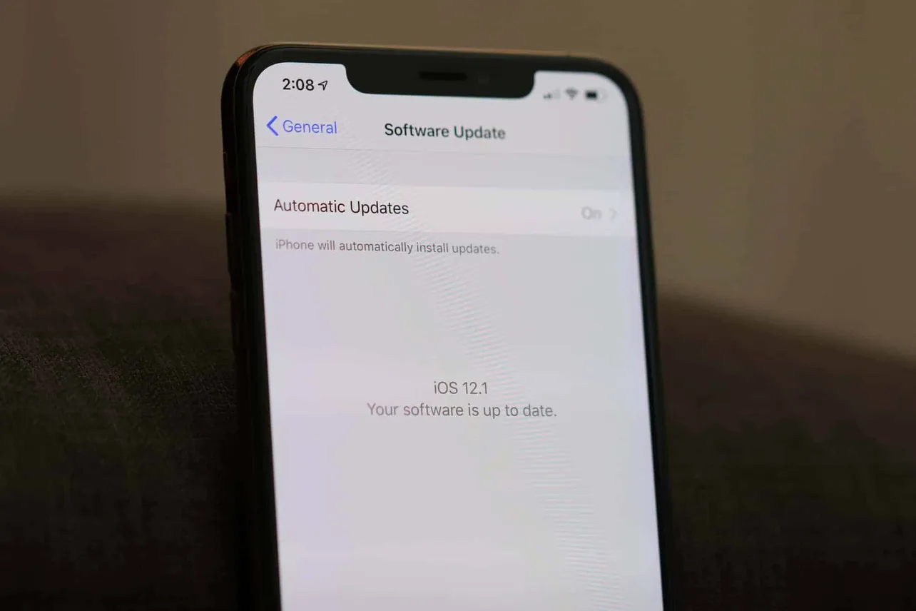 Download iOS 12.1 (16B92) IPSW firmware