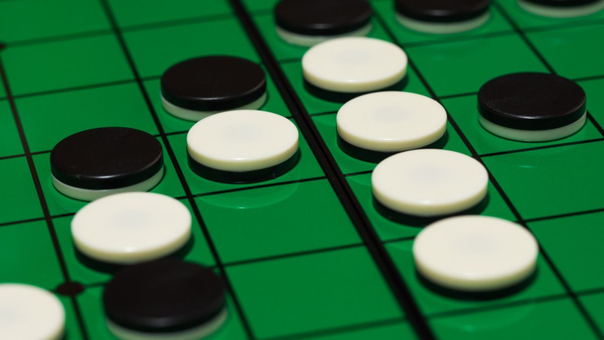 How to Play Reversi on iMessage