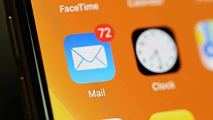How to Block Emails from any Sender on iPhone