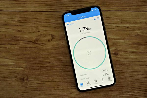 How to check WiFi usage on iPhone