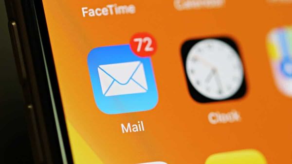 How to Delete All Emails on iPhone
