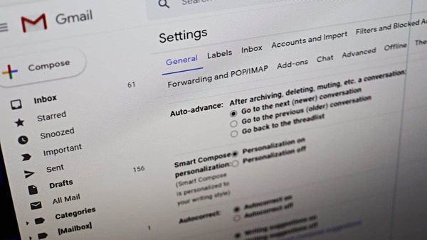 How to Enable 'Auto-advance' in Gmail to Quickly Go Through your Emails