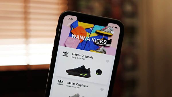 Virtually Try-On Sneakers with this AR App for iPhone and Android