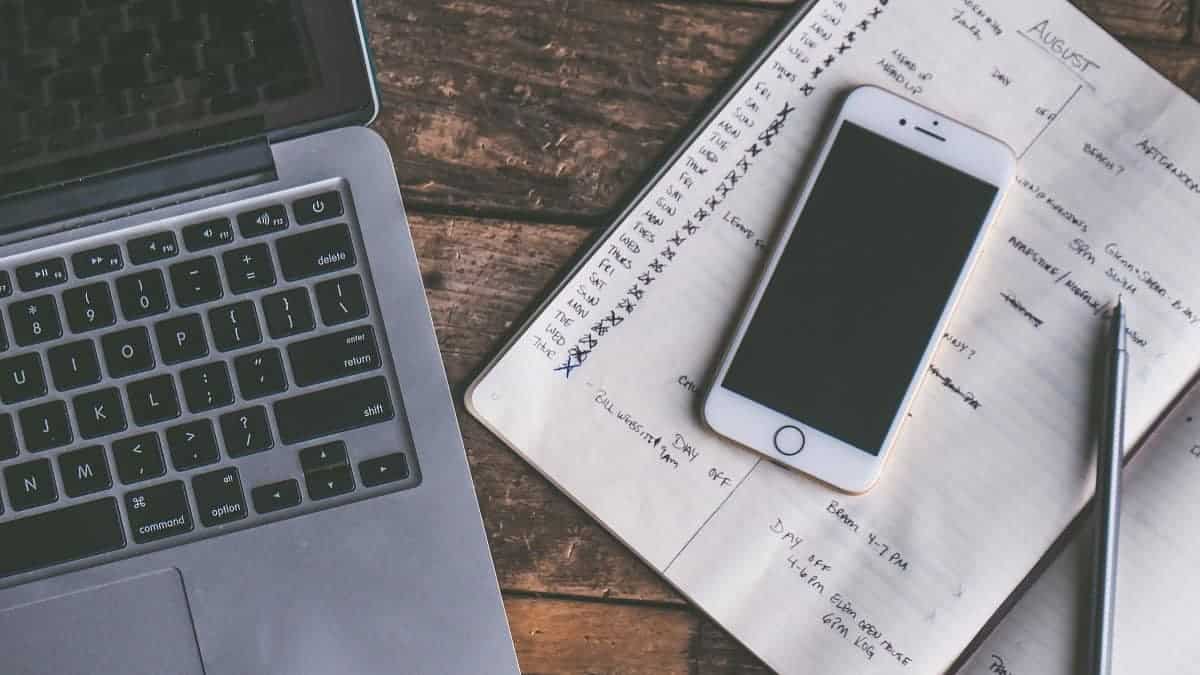 11 Best and Easy Journaling Apps for iPhone and iPad