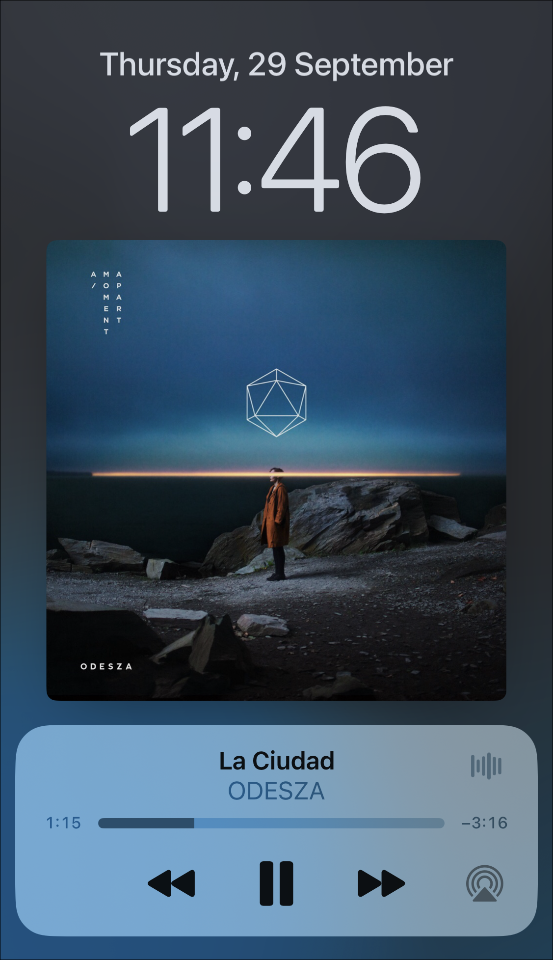 how-to-make-music-album-art-full-screen-on-iphone-lock-screen-with-ios-16