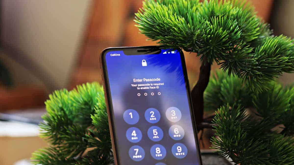 iPhone lock screen passcode enable face id