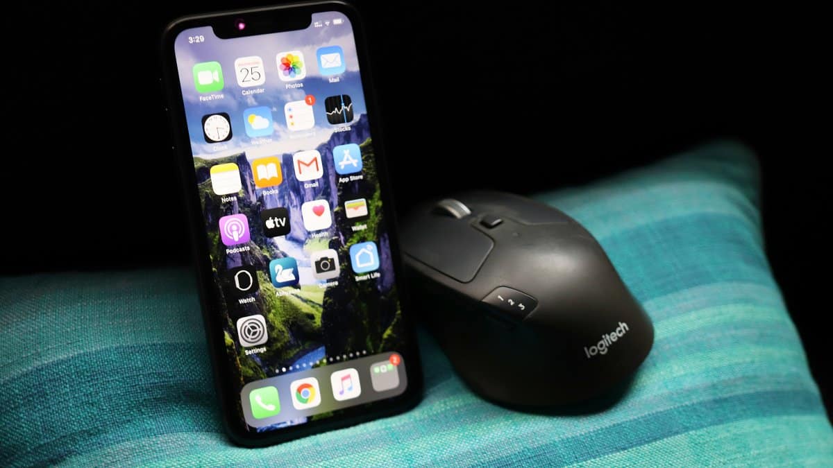 iPhone iOS 13.4 Mouse Support